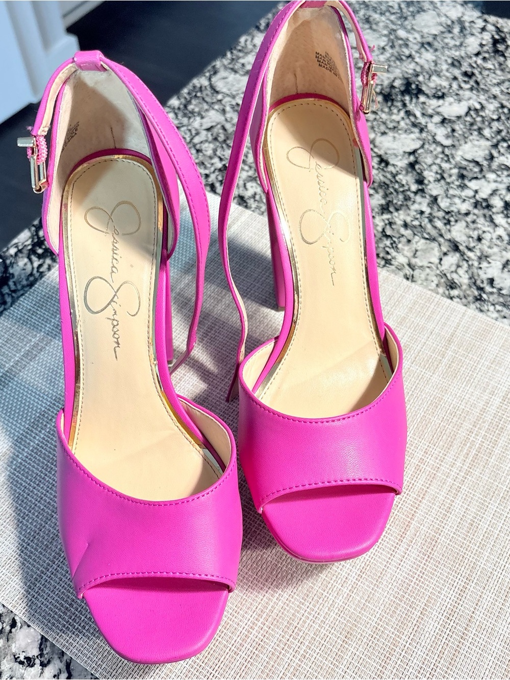 Jessica Simpson Hot Pink Platform Block Heel Sandals - Picture 4 of 4